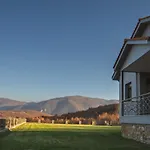 Dom wakacyjny Lake Guest House *