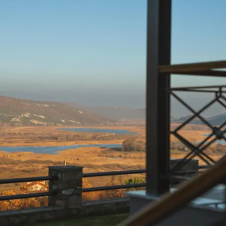 Lake Guest House Vrita