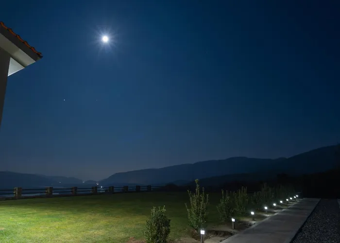 Lake Guest House Дом отдыха